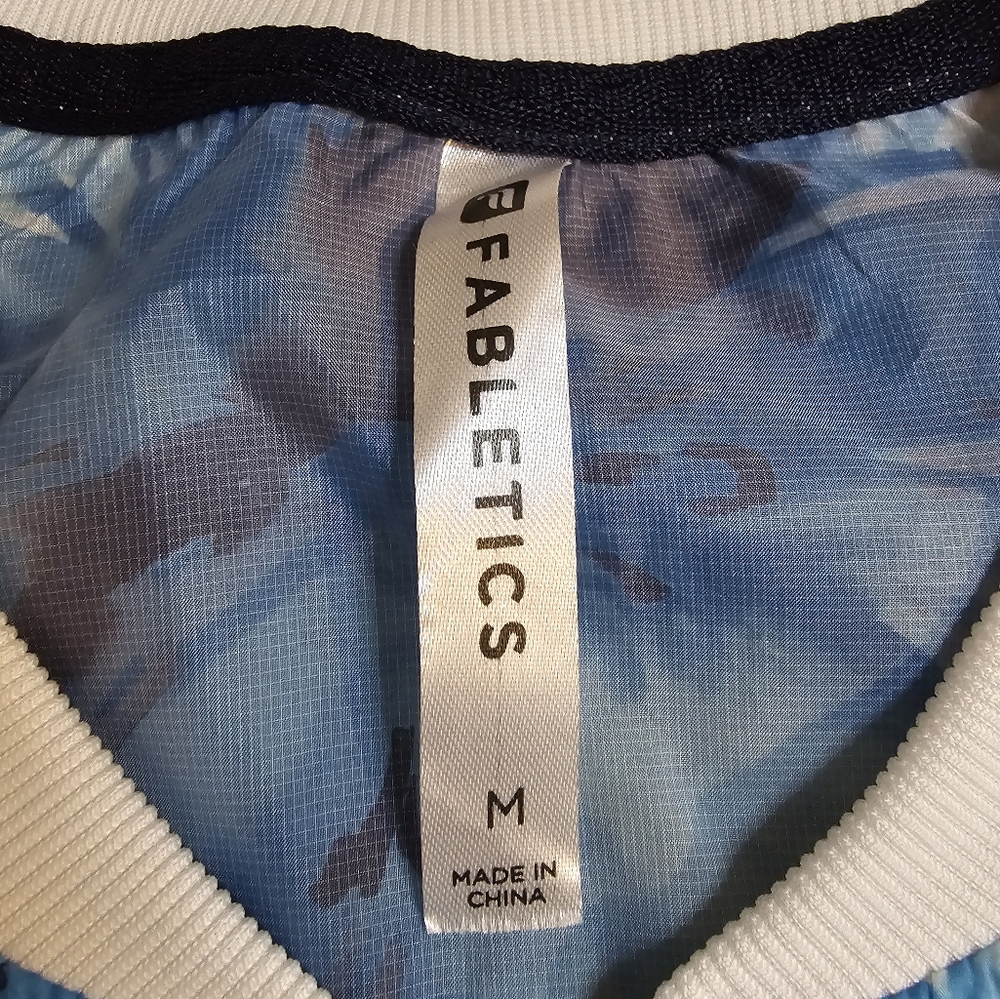 Fabletics Lightweight Print And Mesh Zipper Jacke… - image 2